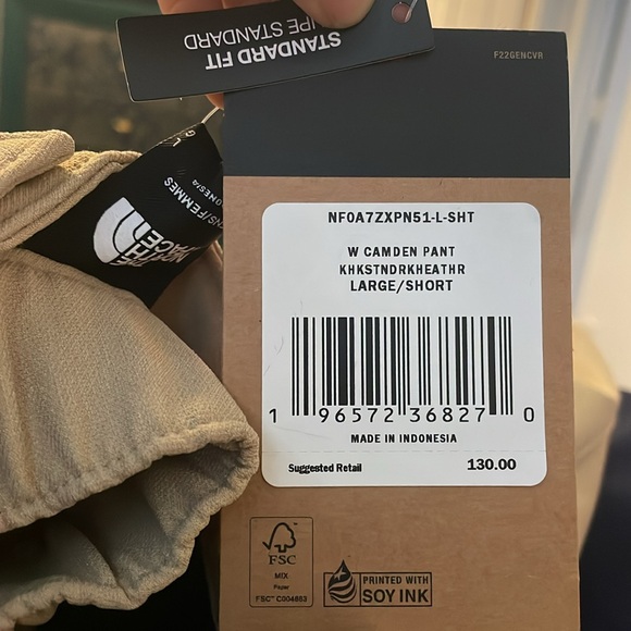 Brand: The North Face; Color: Khaki; Size:L; Condition: New never used - Picture 7 of 9